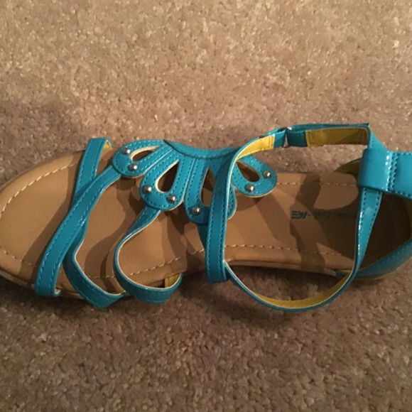 Girls Sandals - Picture 6 of 6